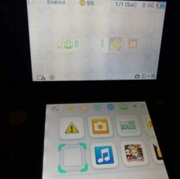 Nintendo 3ds xl galaxy style slightly used - Picture 3 of 4